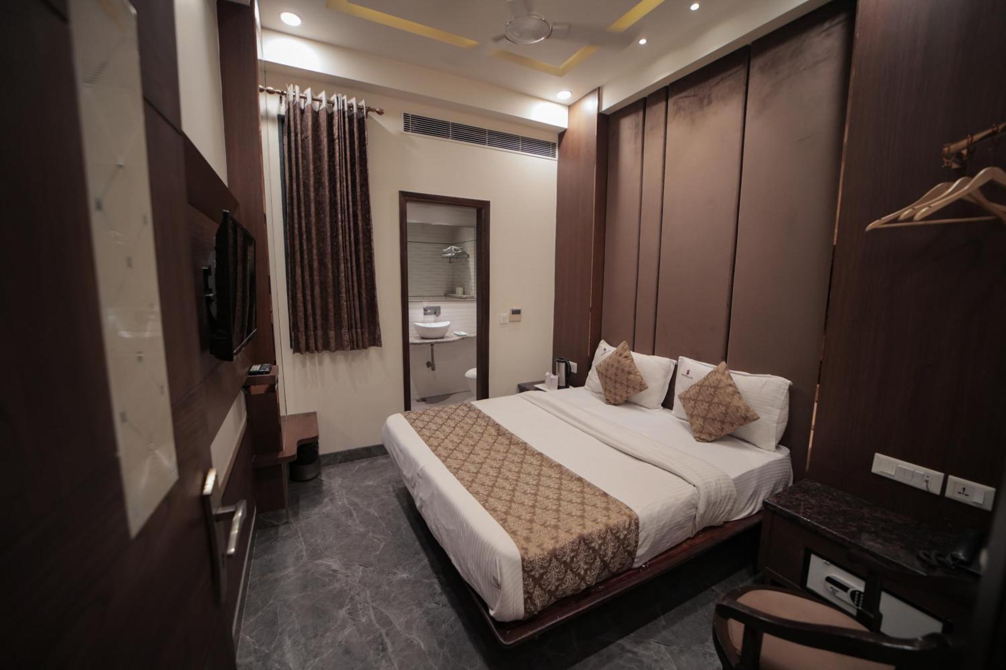 Hotel Stay Well Dx New Delhi Exterior photo